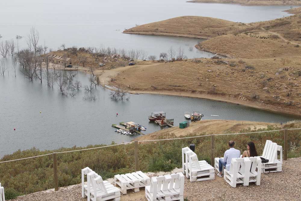 El pantano de La Breña se prepara para la temporada estival