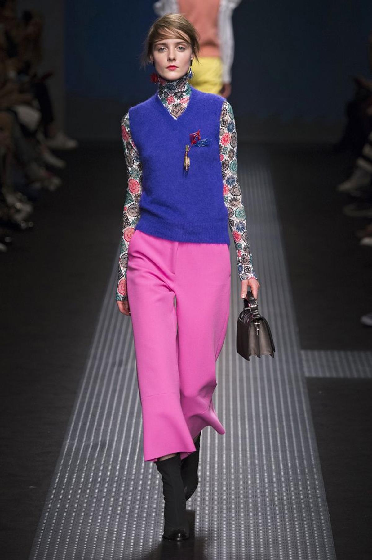 Look multicolor de MSGM