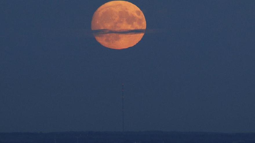 Llega la Superluna a Europa