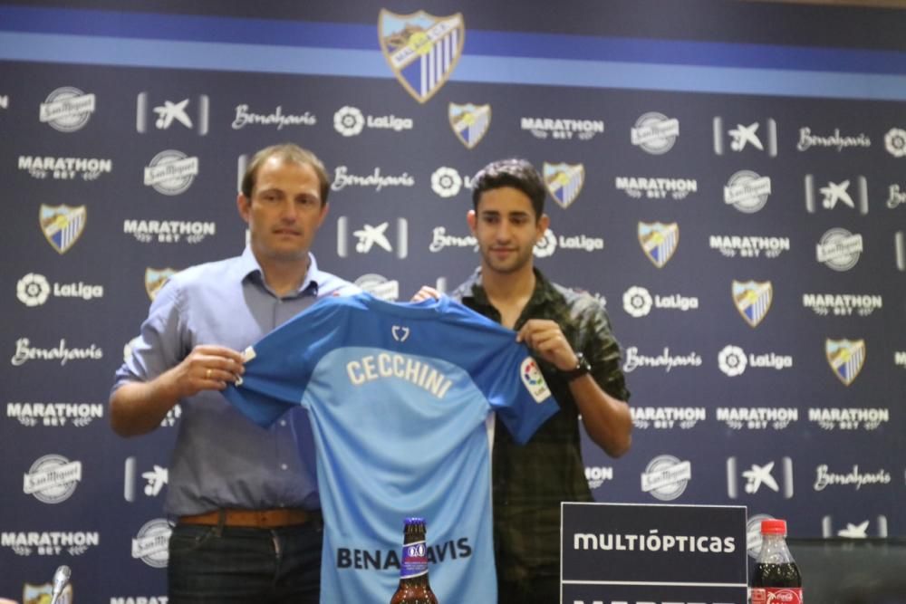 El joven centrocampista argentino firma por cinco temporadas tras pagar el Málaga un traspaso de cuatro millones de euros más uno por objetivos (partidos jugados) a Banfield.