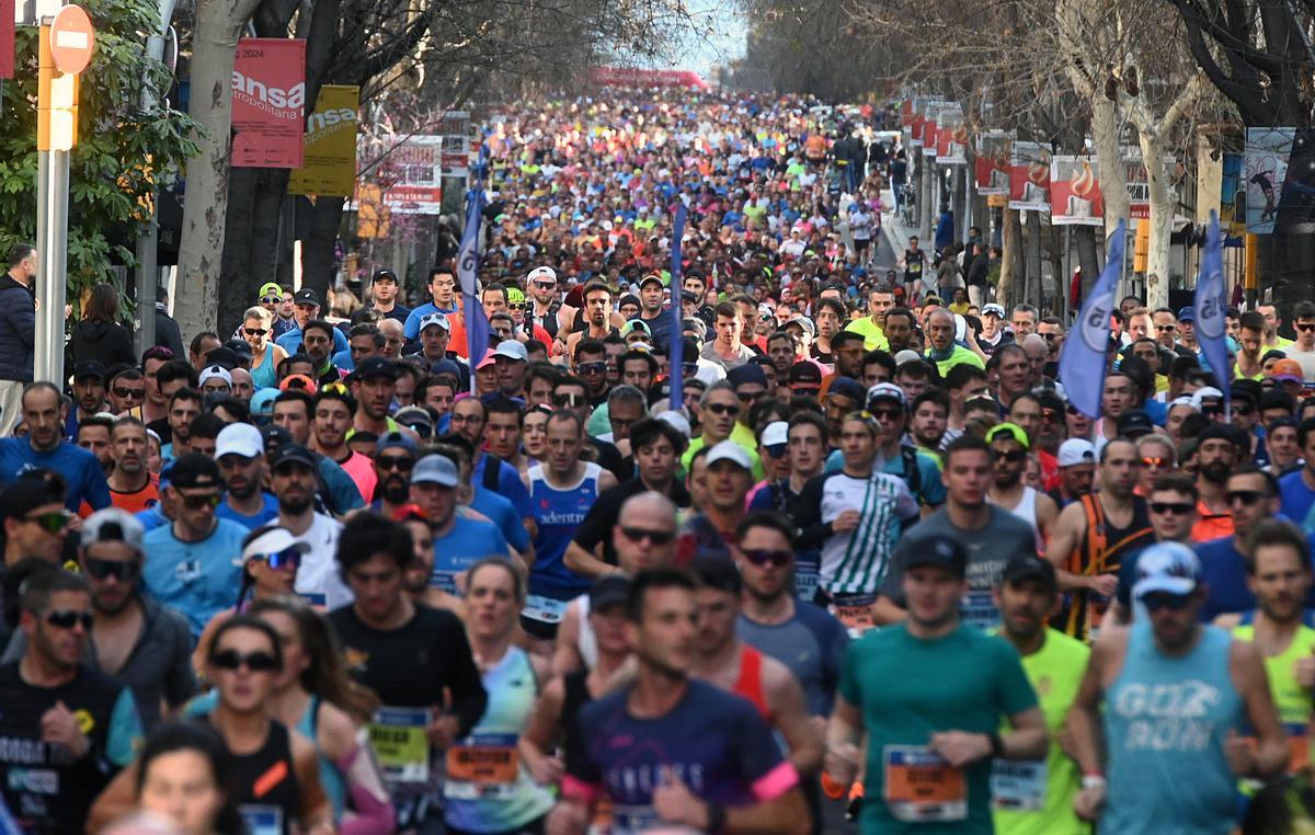 ¿Has participado en la Marató de Barcelona 2024? ¡Búscate en las fotos¡