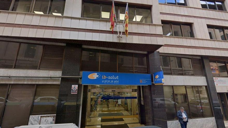 IB-Salut: «A las personas sin recursos no se les va a pedir el certificado de residencia»