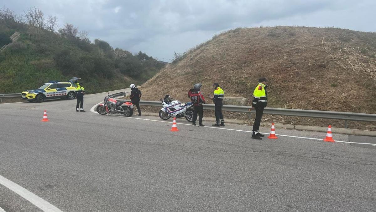 Imagen de un control de Mossos de motos