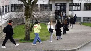 Primer llamamiento a la matrícula: sólo quedan siete grados con plazas libres en Santiago