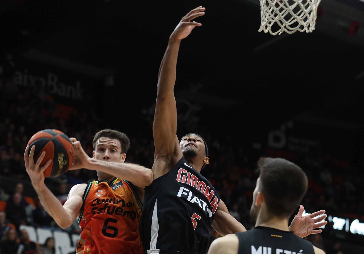 Las mejores imágenes del Valencia Basket - Girona Basketball