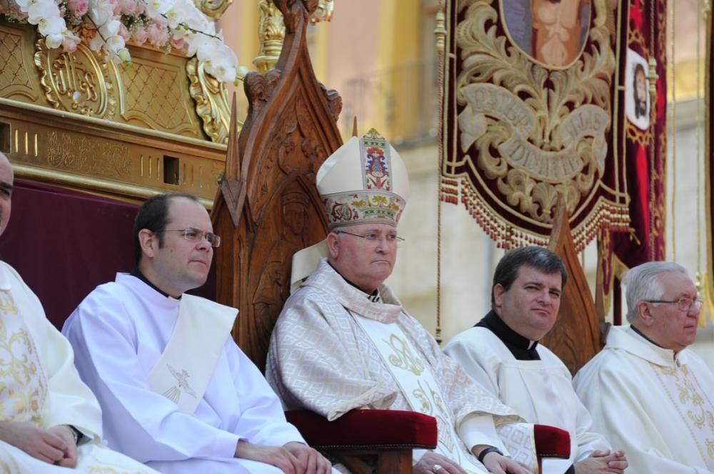 Coronación de la Virgen de la Soledad en la plaza Belluga