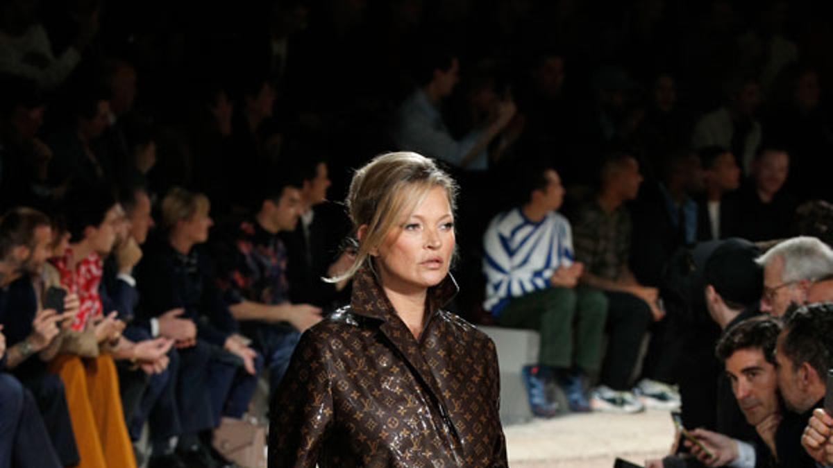 Naomi Campbell y Kate Moss desfilan para la colección de hombre de Louis Vuitton