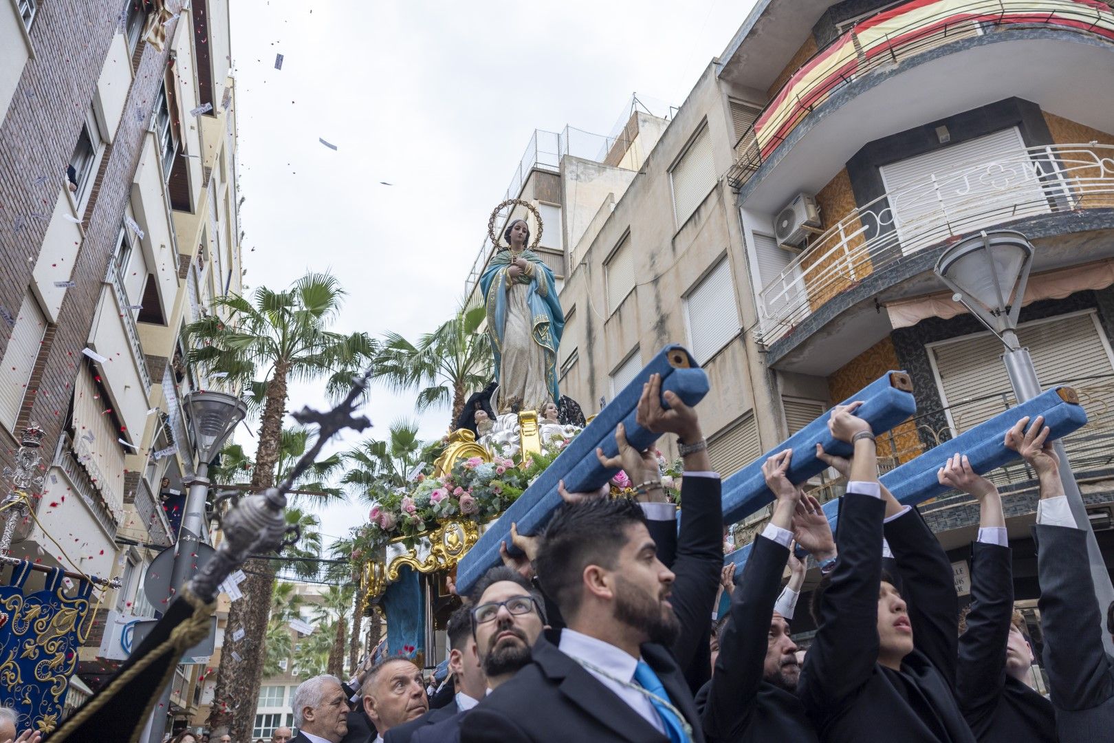 Emotivo Encuentro del Domingo de Resurrección en Torrevieja