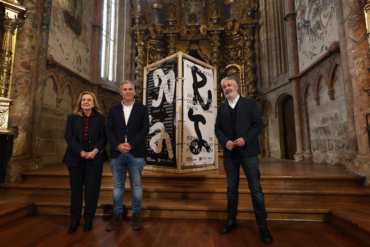 Ángeles Tilve, Rafa Domínguez e Iñaki Martínez Antelo, esta mañana en la presentación de la programación de la Bienal "Nas Marxes".