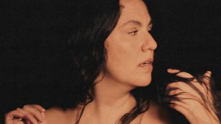 «Revisito o cancioneiro dende a perspectiva da maternidade»