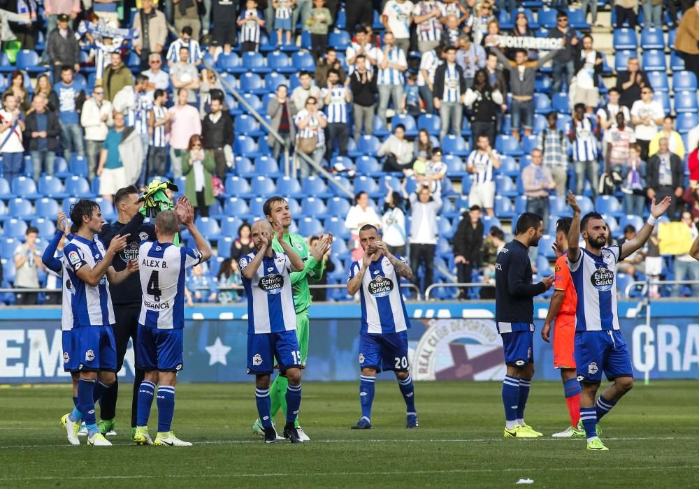 El Dépor golea a Las Palmas para cerrar la Liga