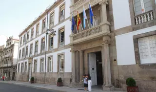 La casa de la Diputación estrena imagen: pintadas eliminadas y estética mejorada