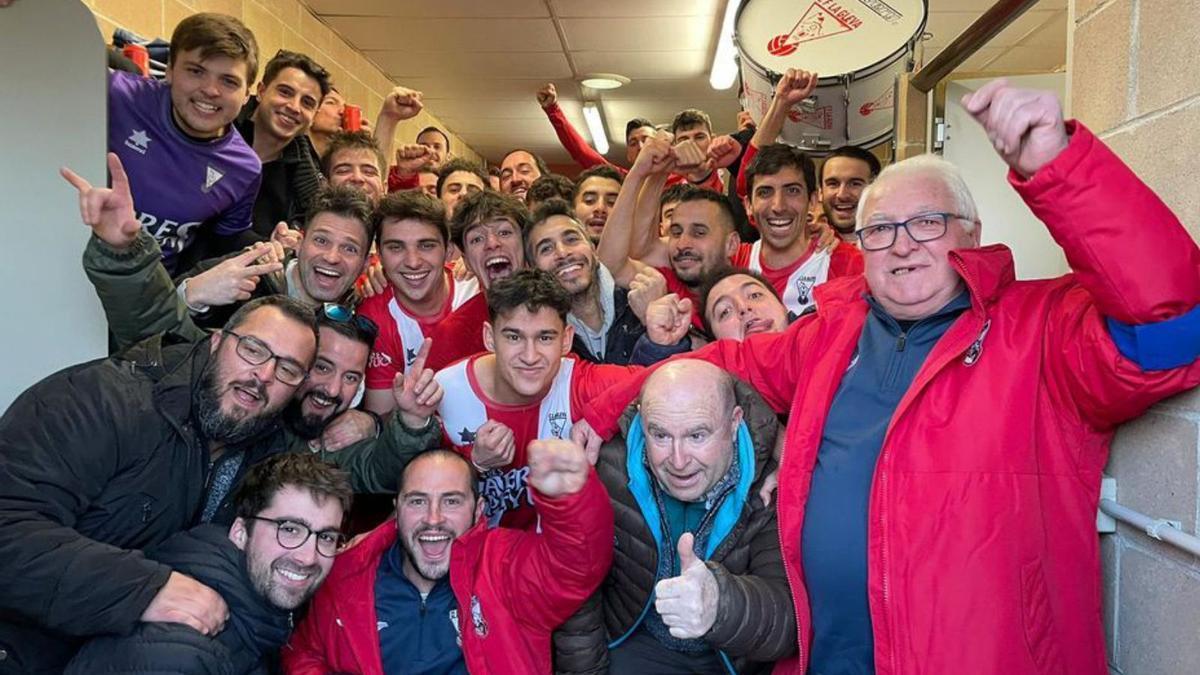 La Gleva, celebrant l’últim triomf, el vuitè consecutiu