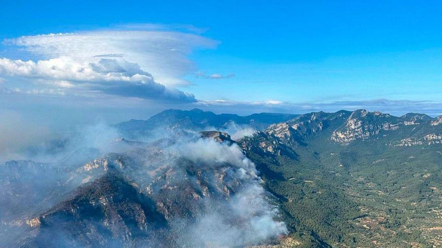 Imatge aèria de  l’incendi de Paüls