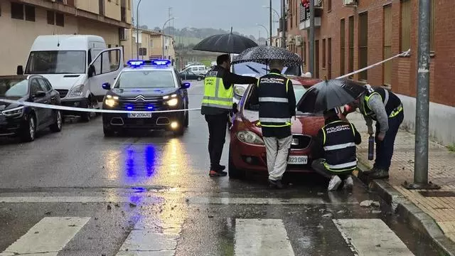 VÍDEO | La explosión de un artefacto desconocido sorprende a los vecinos de Barriada de Llera