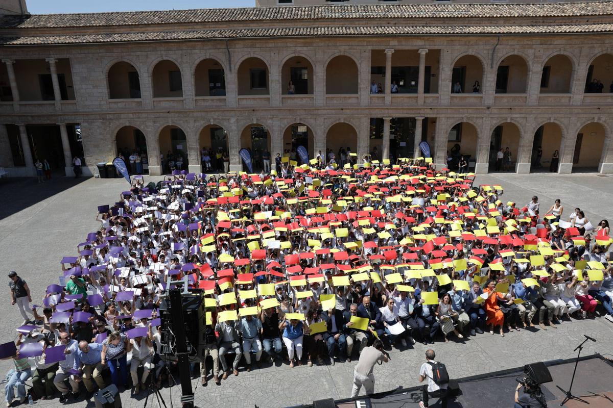 Un millar de escolares mallorquines reivindican el "valor cultural" de La Balanguera en la Misericòrdia de Palma