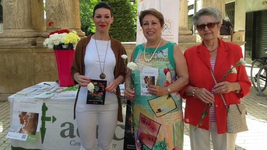 Claveles a cambio de cigarrillos en la Alameda