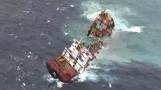 Trece desaparecidos en un naufragio de un buque de carga a las costa de Grecia