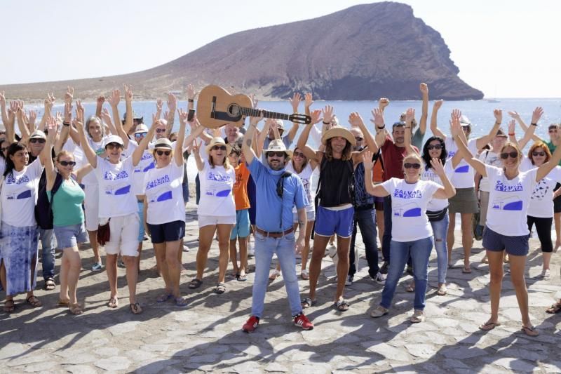 Flashmob en la playa La Tejita