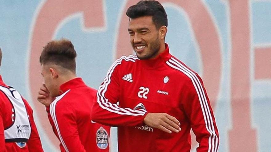 Cabral, durante un entrenamiento con el Celta.