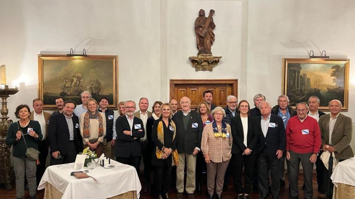 Imagen de la reunión de las academias de gastronomía en Santiago de Compostela. | AGIF