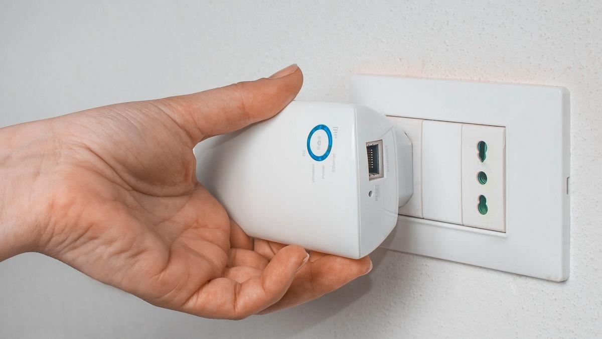 Rozando las 200.000 valoraciones positivas: el amplificador de WiFi inalámbrico que te hará olvidar lo que es quedarse sin Internet en casa