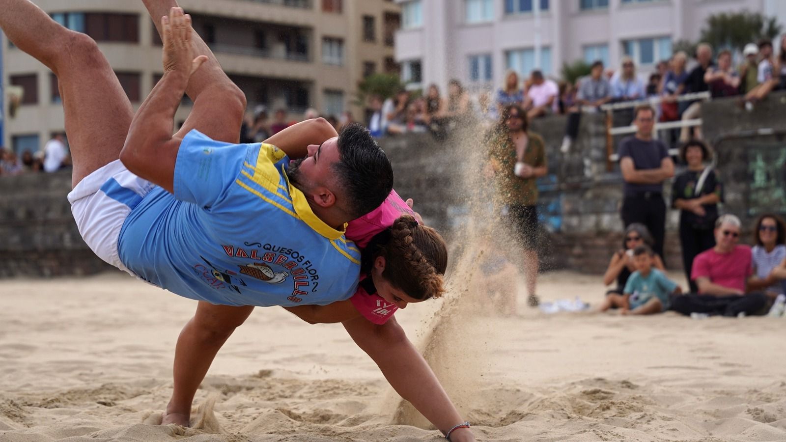 Exhibición de Lucha Canaria en el Festival Internacional de Cine de San Sebastián