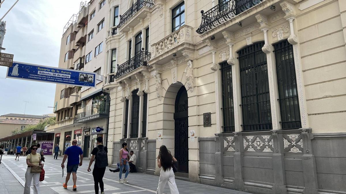 Casa Valentín Guerra - Calle de Santa Clara - Modernismo de Zamora