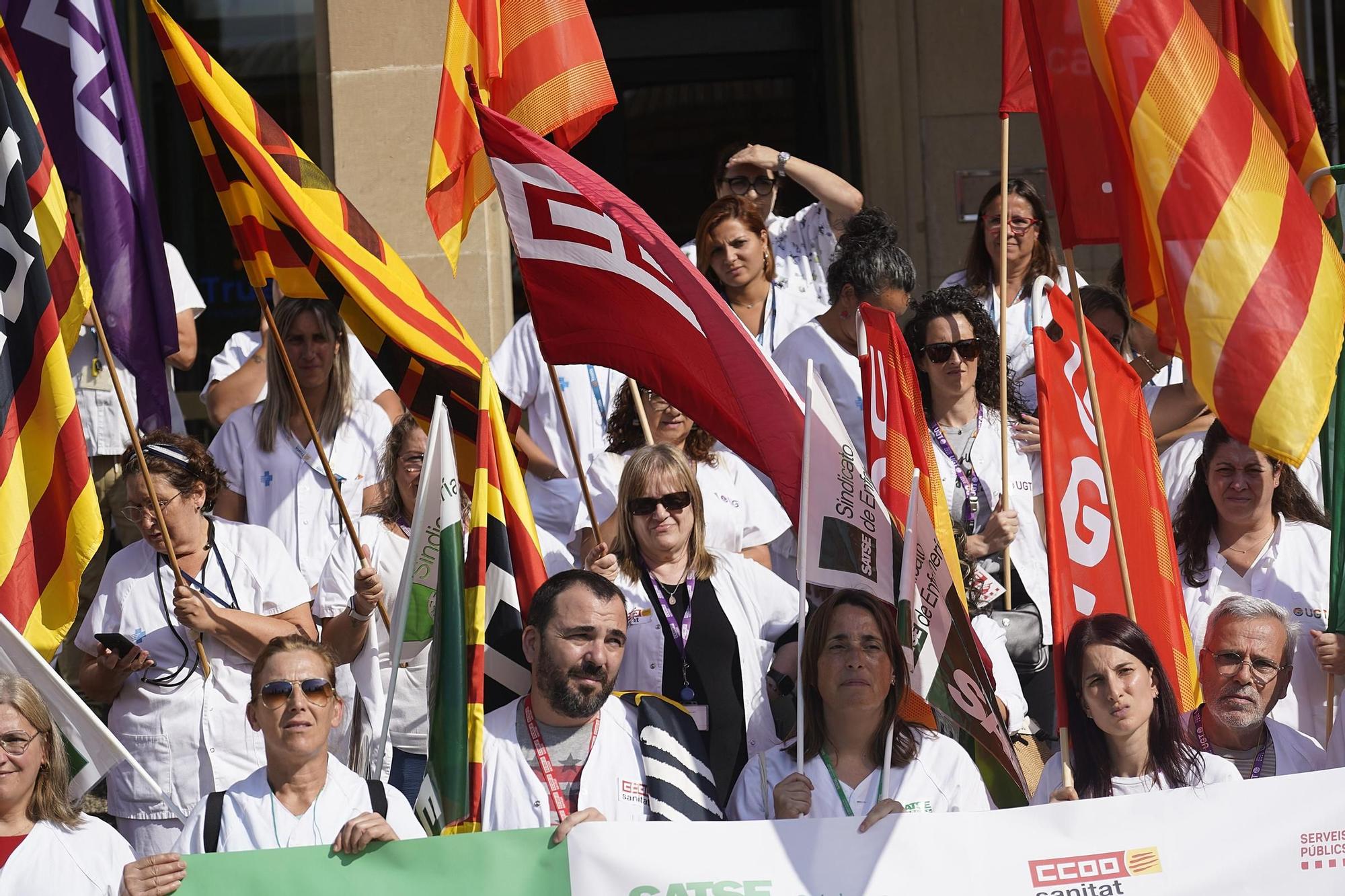 Les fotos de la protesta dels sanitaris gironins per tenir millores laborals