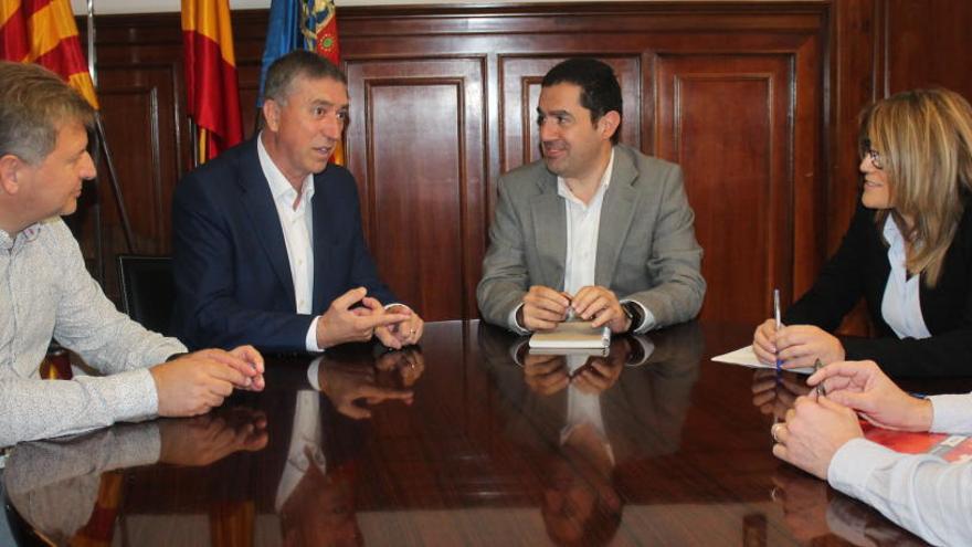 La reunión entre el alcalde y el conseller de Economía