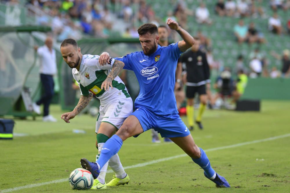 Partido de la primera jornada entre el Elche y el Fuenlabrada