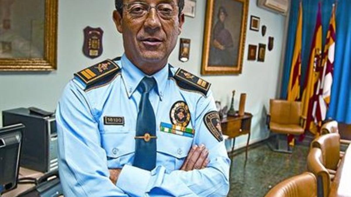 Evelio Vázquez, en su despacho de la prefectura de la Guardia Urbana de Barcelona.