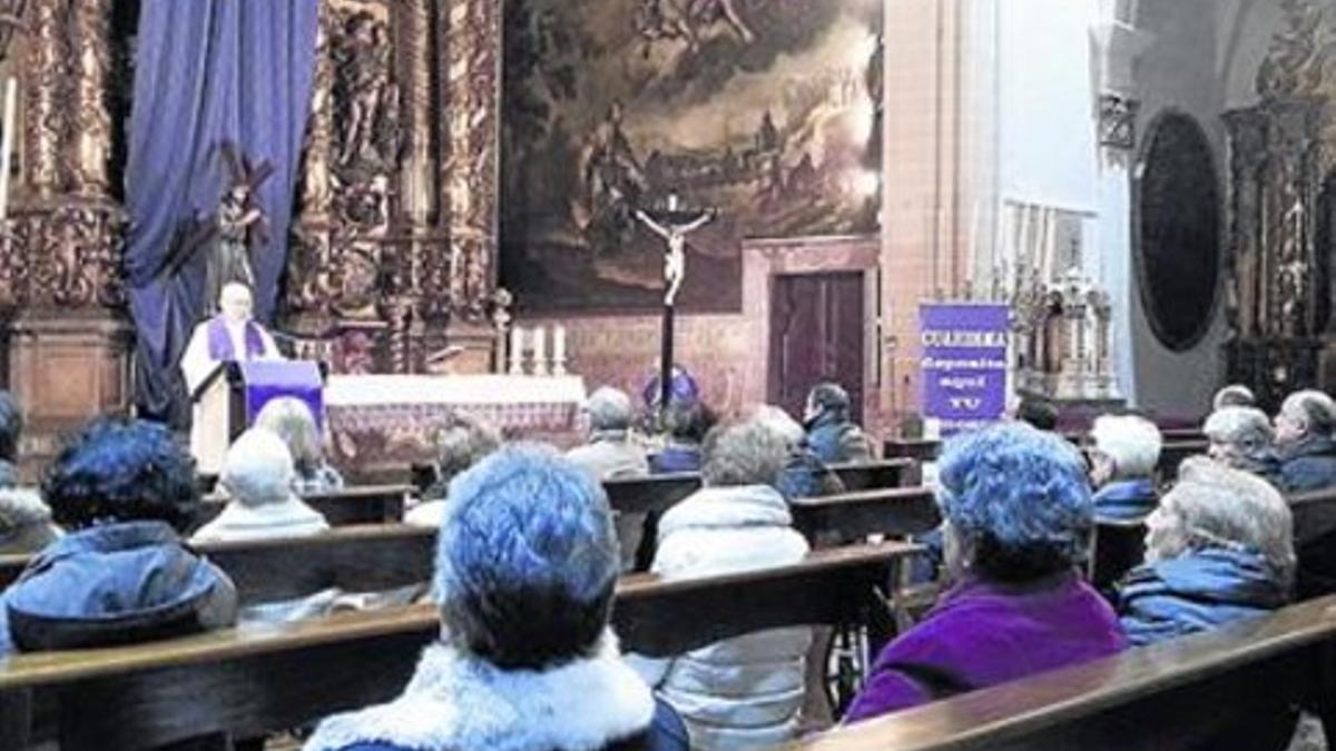 Misa en la iglesia de Sant Miquel, en Palma, ayer.