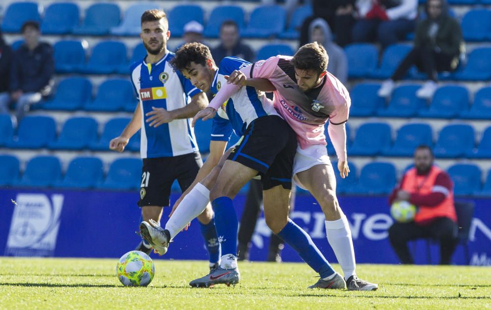 El Hércules desperdicia la ocasión y no pasa del empate ante el AE Prat.