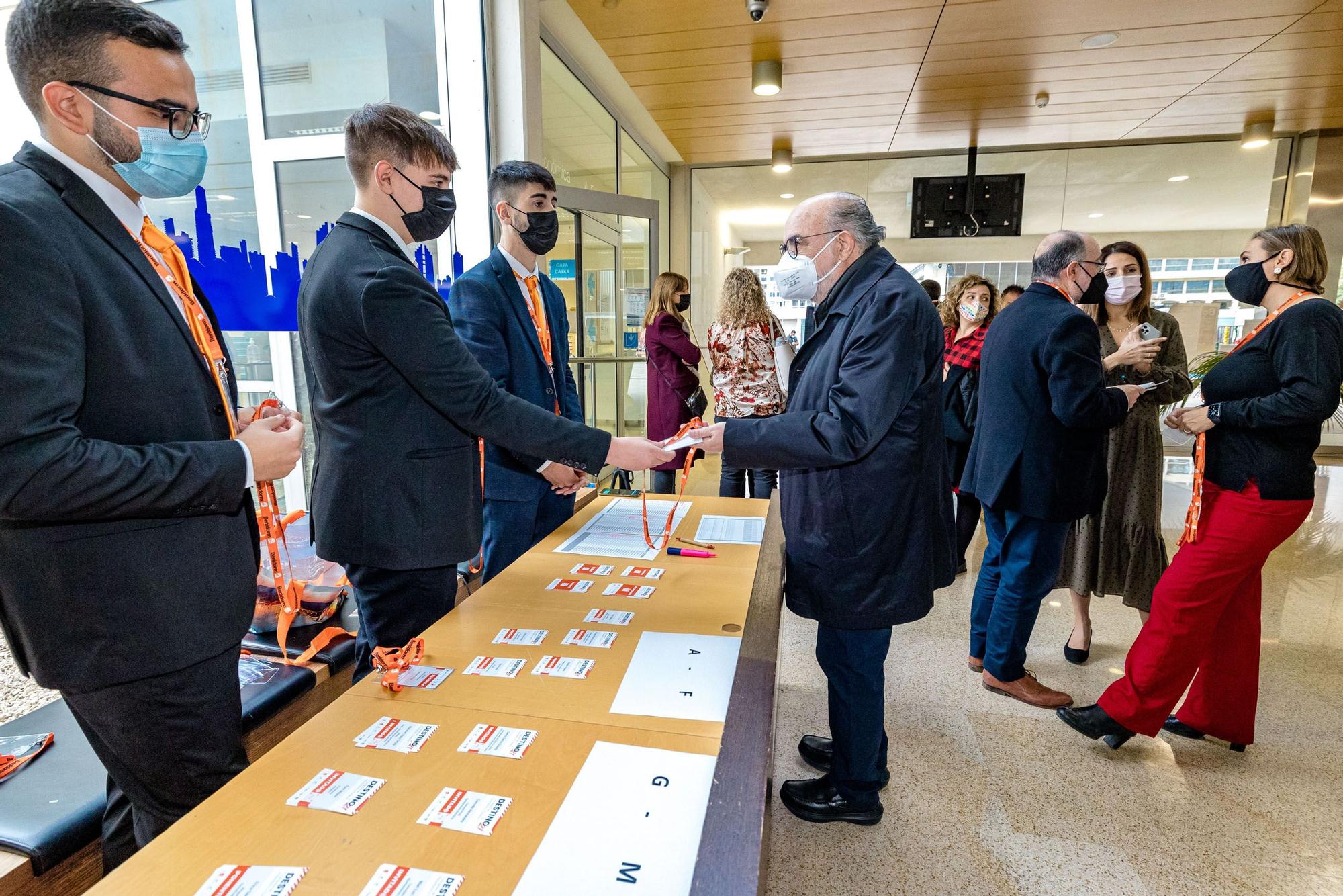 Benidorm acoge un congreso de periodismo y turismo