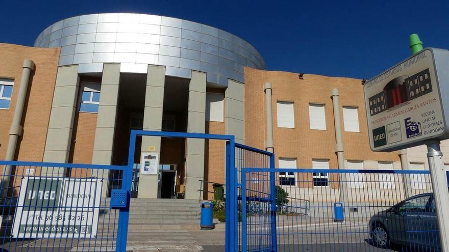 Los colegios e institutos de Benidorm reciben 246.000 euros de la Generalitat para iniciar la climatización de aulas