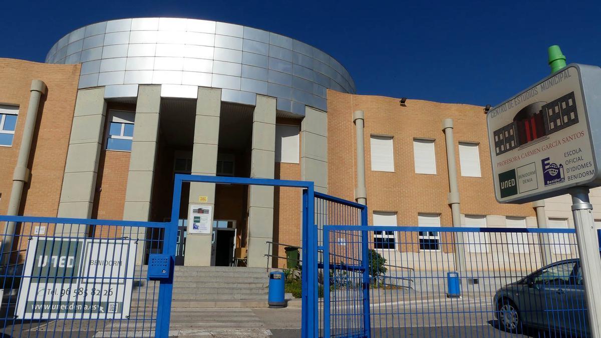 Los colegios e institutos de Benidorm reciben 246.000 euros de la Generalitat para iniciar la climatización de aulas