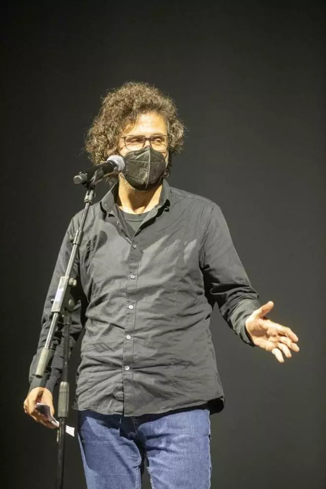Elm Puig Miru: «En la poesía busco misterio, sugestión, musicalidad»