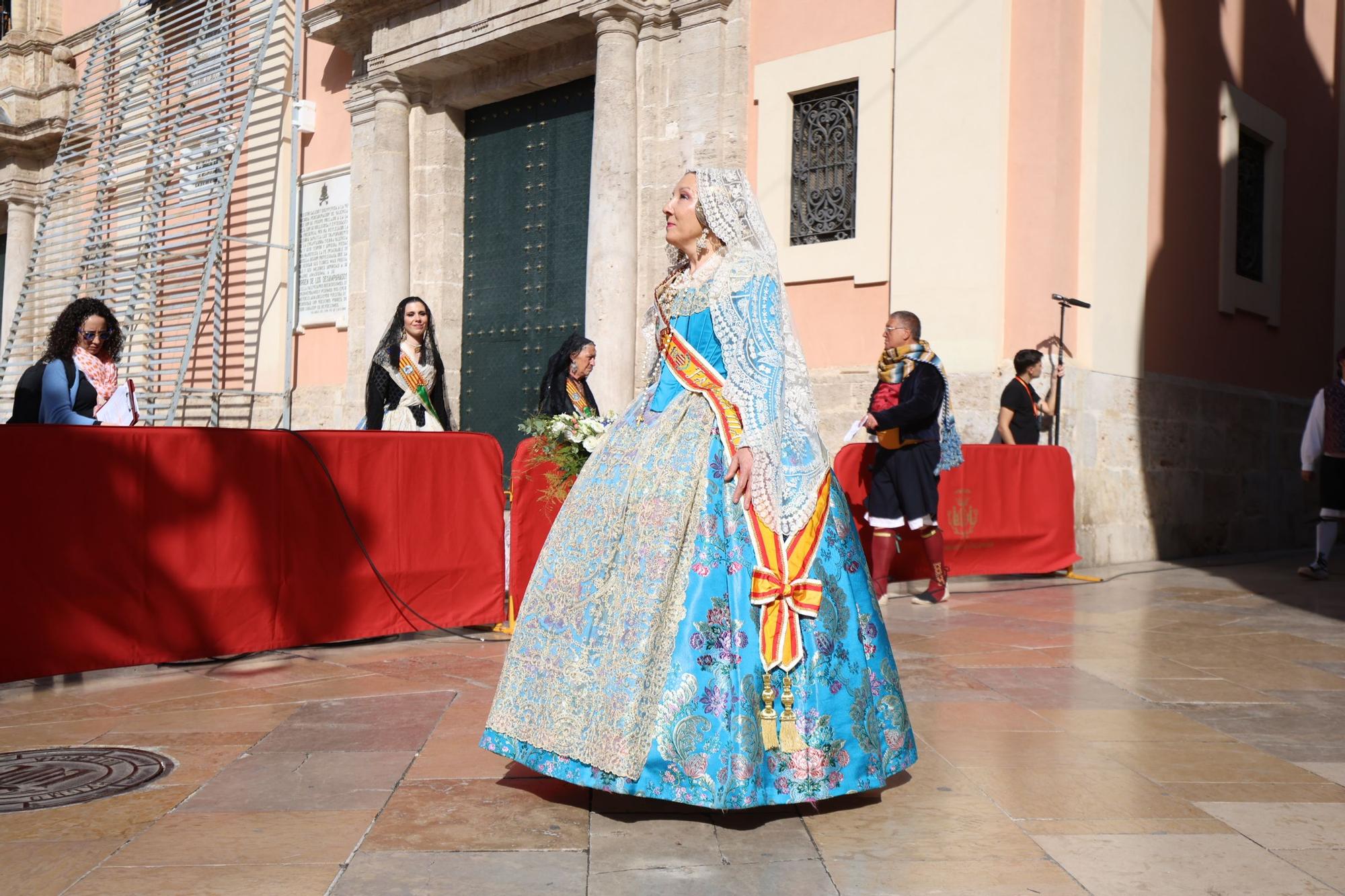 Ofrenda 2023 | Falleras Mayores e Infantiles de comisiones del 17 de Marzo (y II)