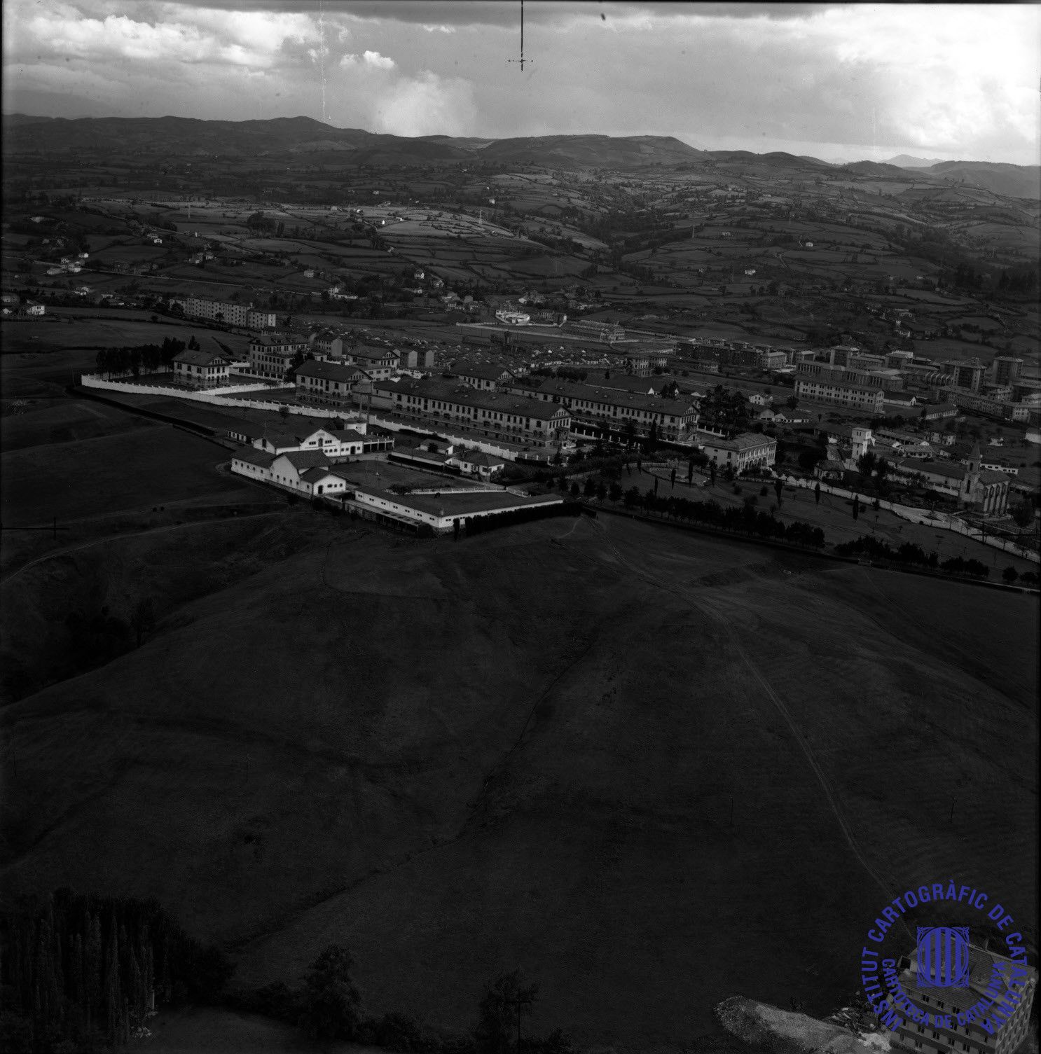 Un vuelo al pasado: así era Asturias, desde el aire, en 1962