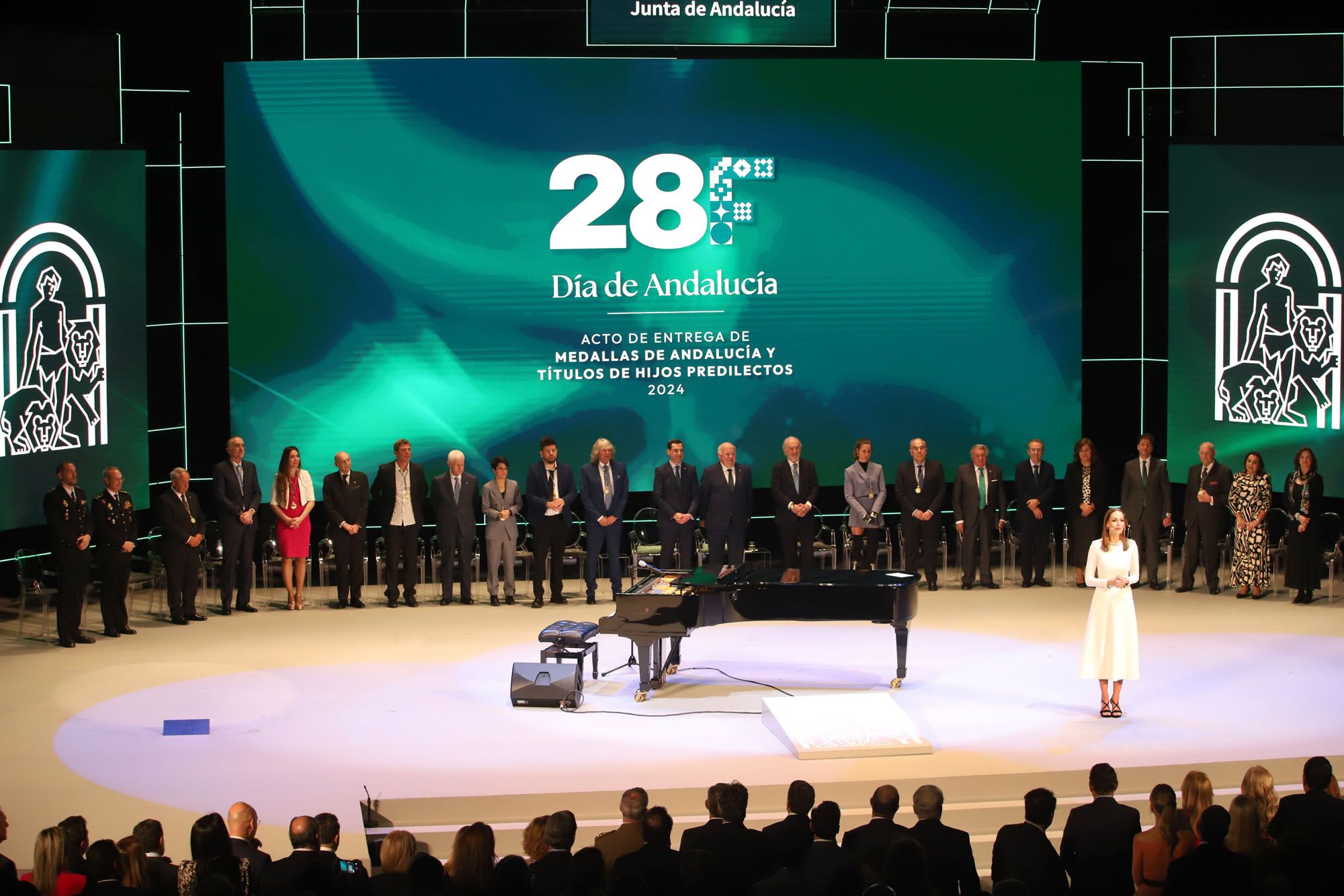 La gala del 28-F y la entrega de Medallas de Andalucía 2024, en imágenes