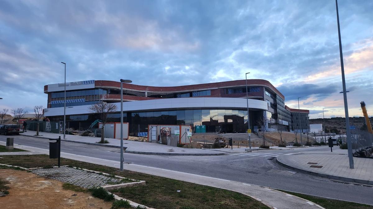 El TSJ rechaza paralizar el cambio del PGOU que avala las obras del nuevo hospital privado de Alicante