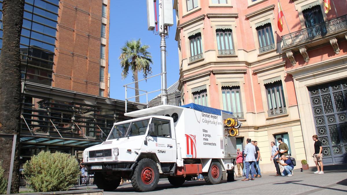 El nou vehicle de reforç de la connectivitat per garantir les comunicacions en situacions d'emergència presentat pel Govern