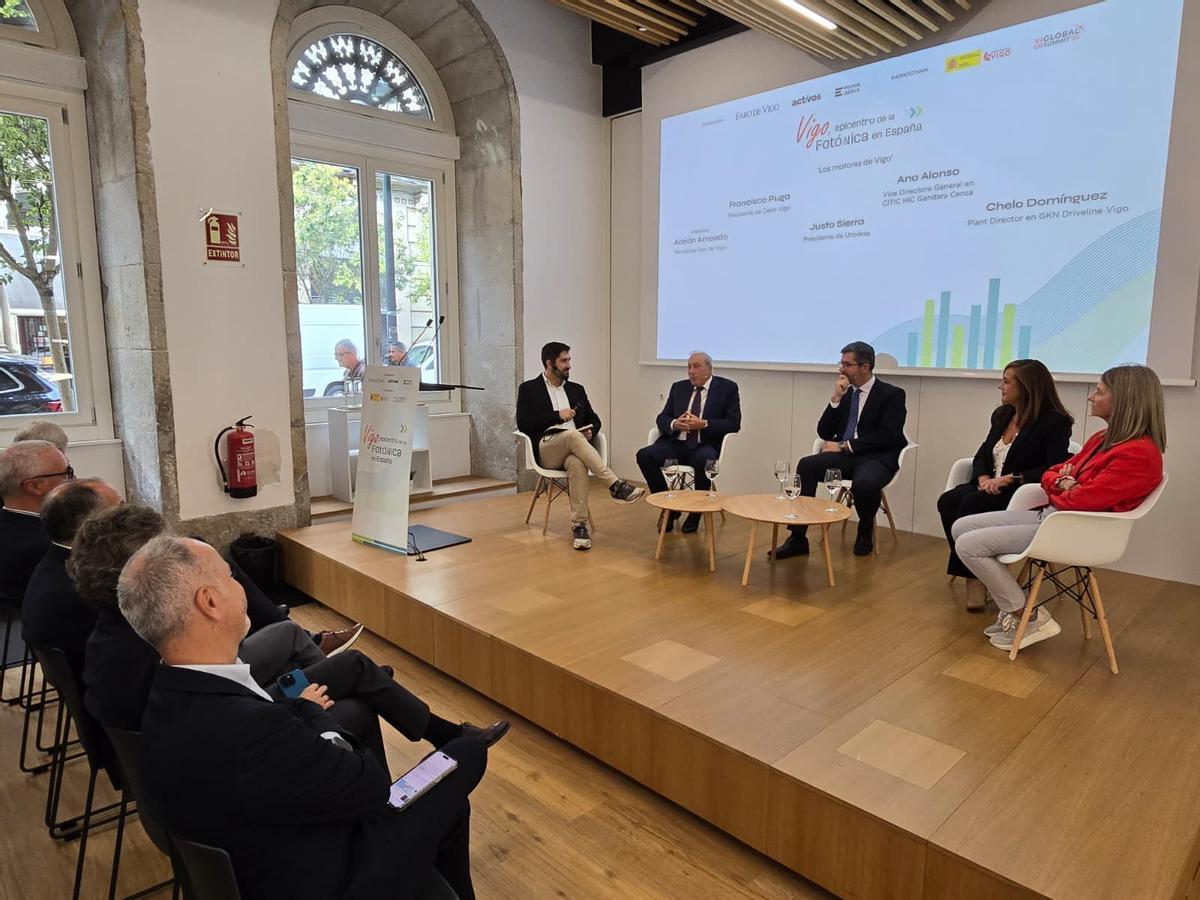 La tercera mesa redonda del foro.