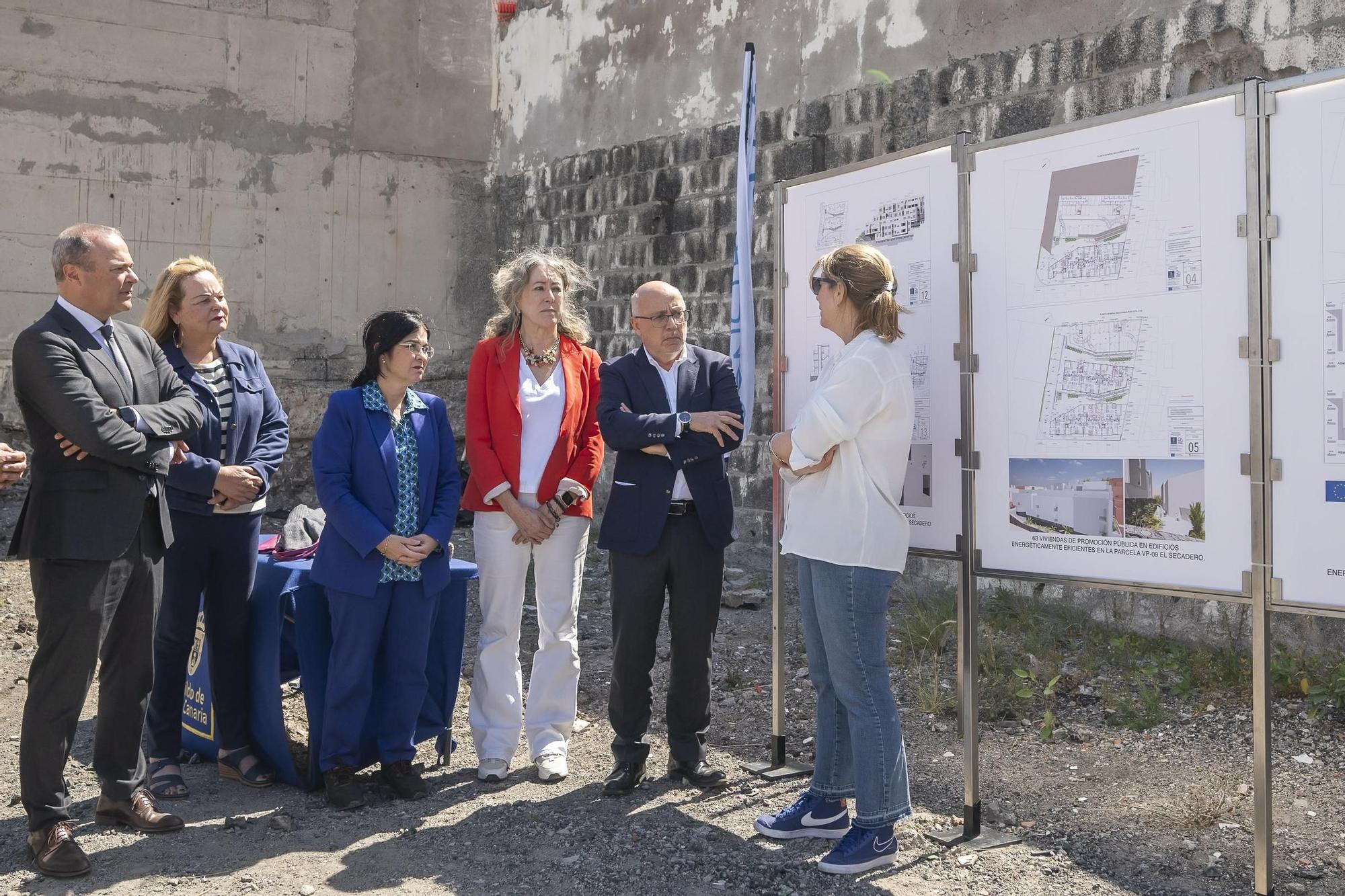 Colocación de la primera piedra para la construcción de 63 viviendas en edificios energéticamente eficientes en El Secadero