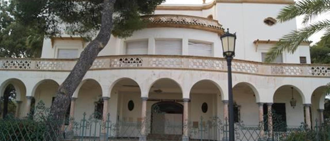 Cultura se compromete a «asumir la deuda» y «reactivar»Villa Elisa