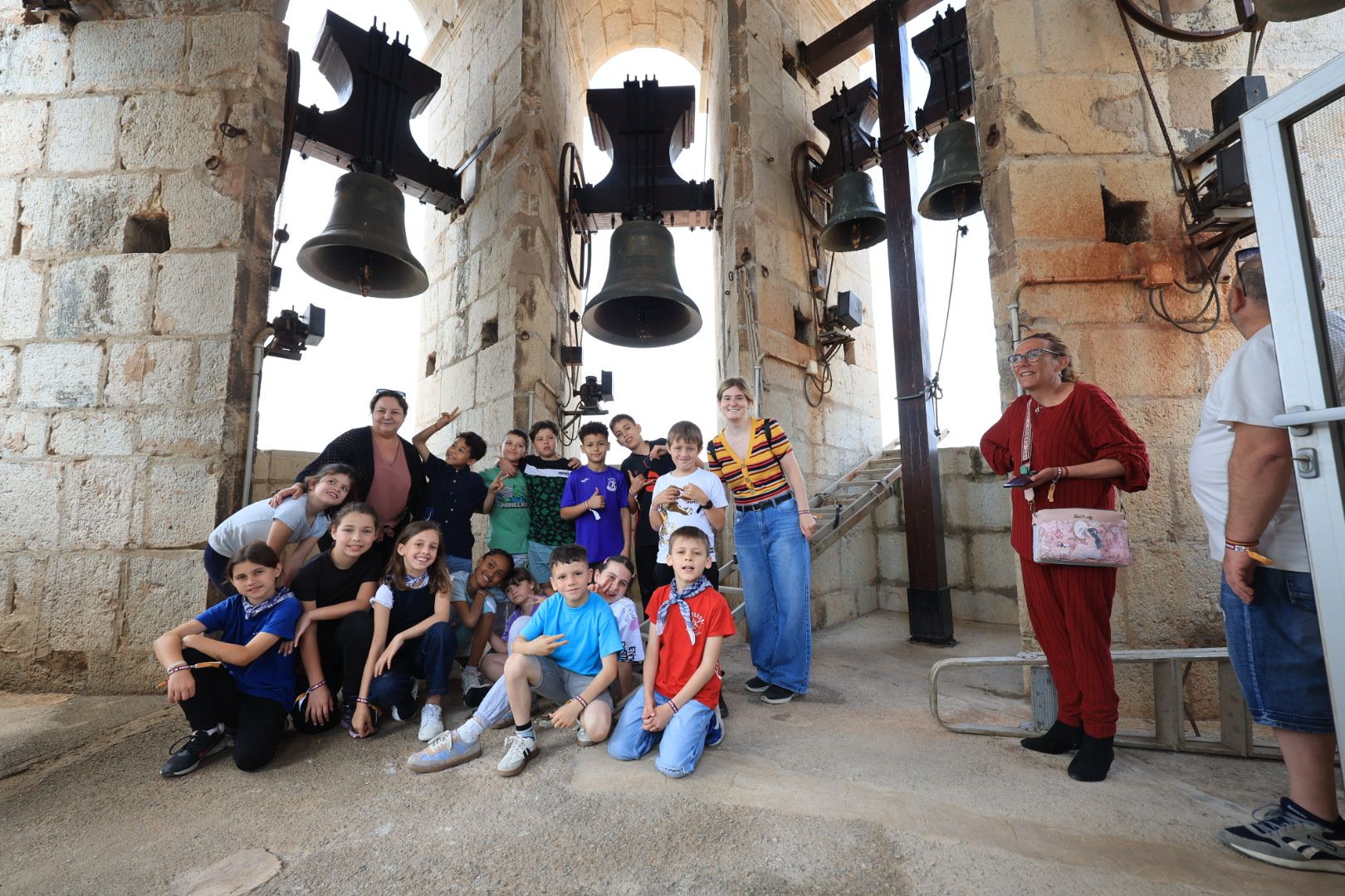 FOTOGALERIA I Les imatges de l'exitosa pujada al campanar de l'arxiprestal de Vila-real