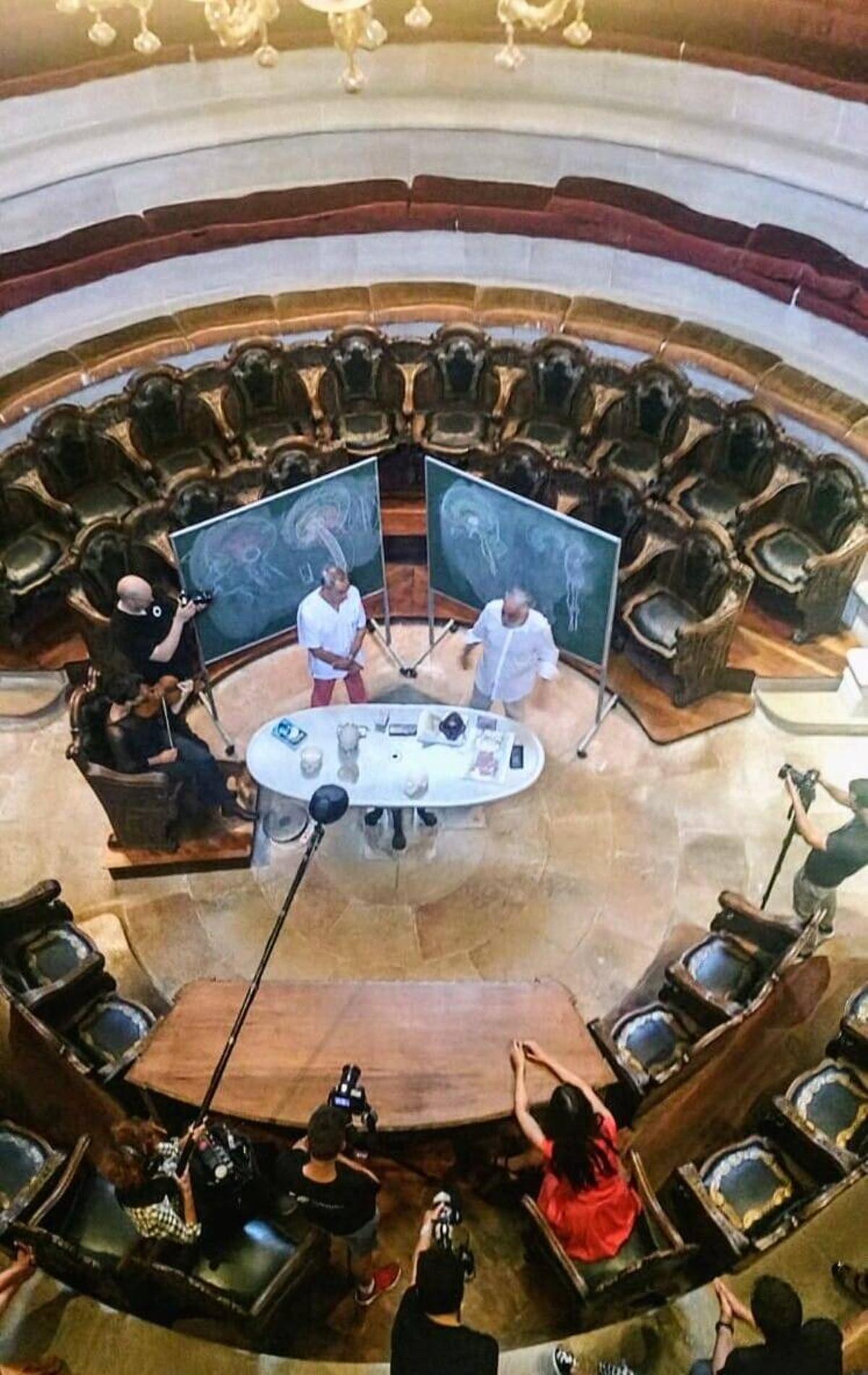 Actuació a la Reial Acadèmia de Medicina.