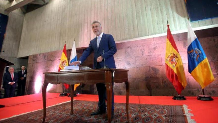 Angel Víctor Torres toma posesión como nuevo presidente de Canarias