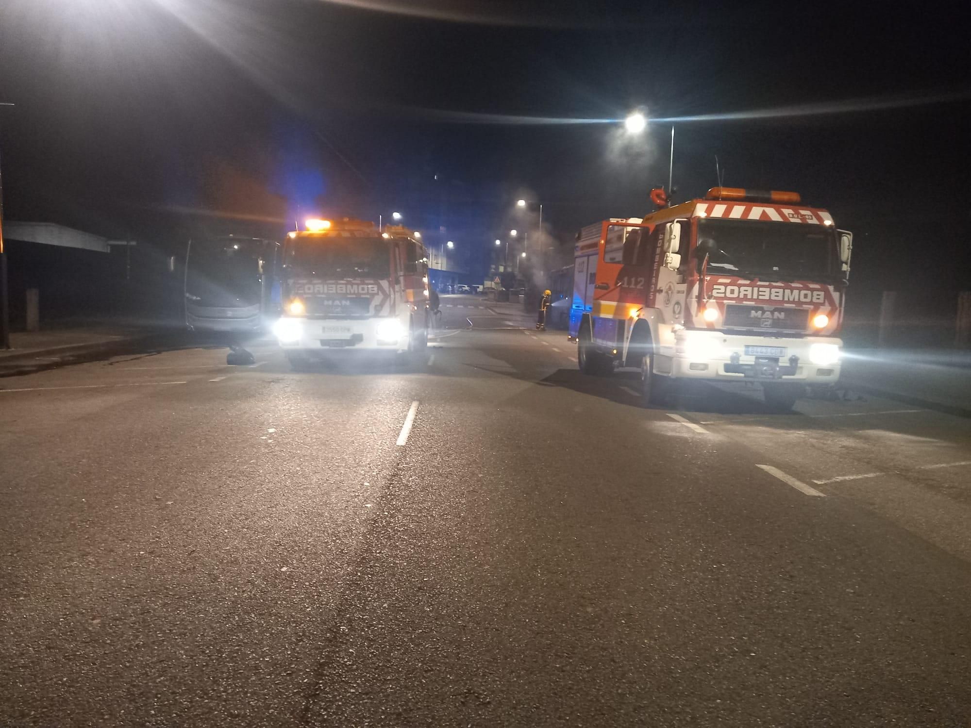 La Guardia Civil investiga el incendio de dos autobuses en Cerceda